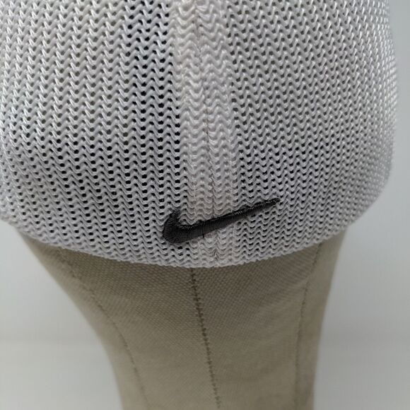 Nike Golf Hat Gray White Size S/M Mesh Back Embroidered Swoosh Logo - Picture 8 of 12
